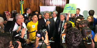 Em Brasília secretário Jerônimo Rodrigues representa o CONSED em ato público em defesa do FUNDEB