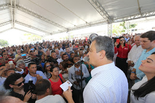 Em Jequié, Rui Costa inaugura Colégio da Polícia Militar e realiza entregas