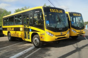 Motoristas reclamam que a Prefeitura recebeu dinheiro do FUNDEB, mas não pagou os salários