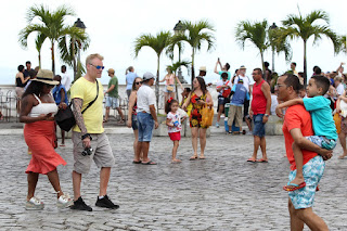 Bahia deve receber mais de 6,2 milhões de turistas durante o verão