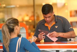 Procon orienta consumidores sobre troca de presentes de Natal