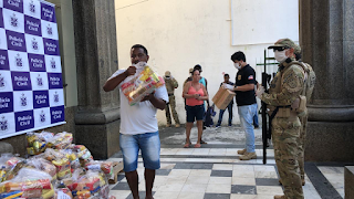 Polícia Civil arrecada alimentos, materiais de higiene e limpeza