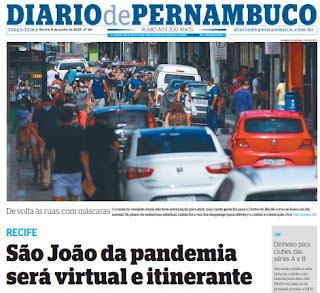 Leio o Jornal Diário de Pernambuco do dia